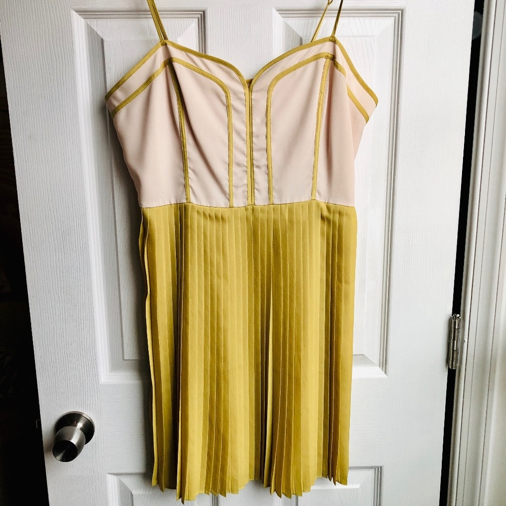 Urban Outfitters Pleated Yellow Dress Size L